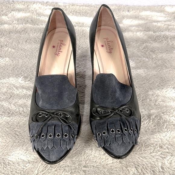 Plenty by Tracy Reese Shoes - Plenty Tracy Reese Gilda Heels Black leather Navy suede, Kiltie Bows sz …